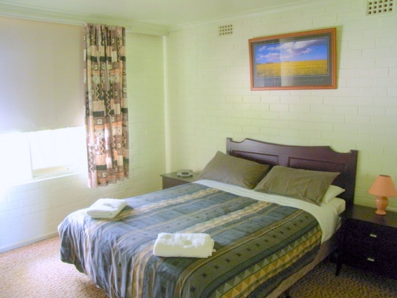 Unit 5/184-186 Imlay Street, Eden NSW 2551