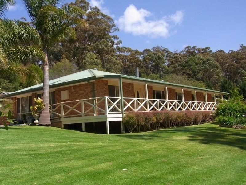 22 Hopkins Street, Eden NSW 2551
