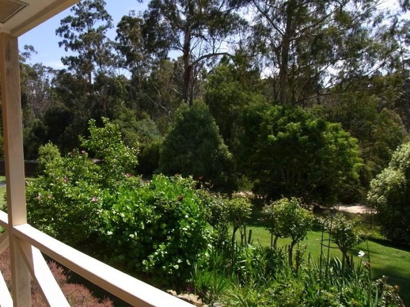 22 Hopkins Street, Eden NSW 2551