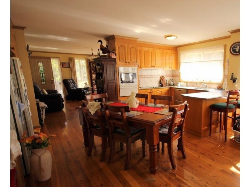 6 Hollydale Place, Eden NSW 2551