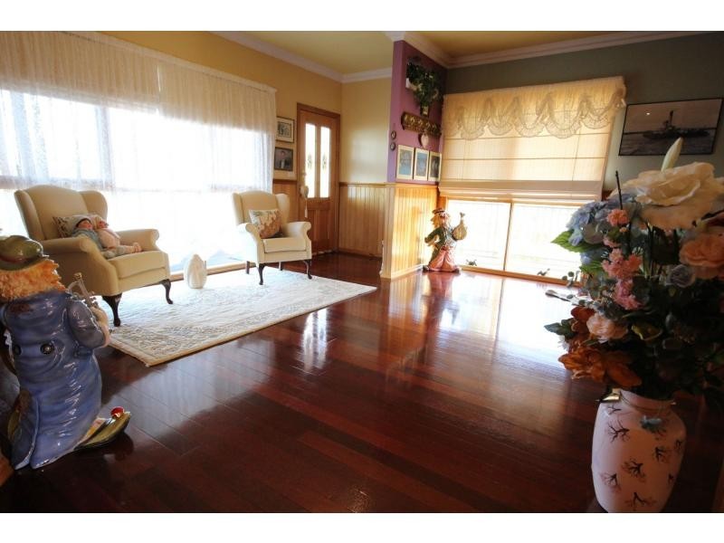 212 Princes Highway, Eden NSW 2551