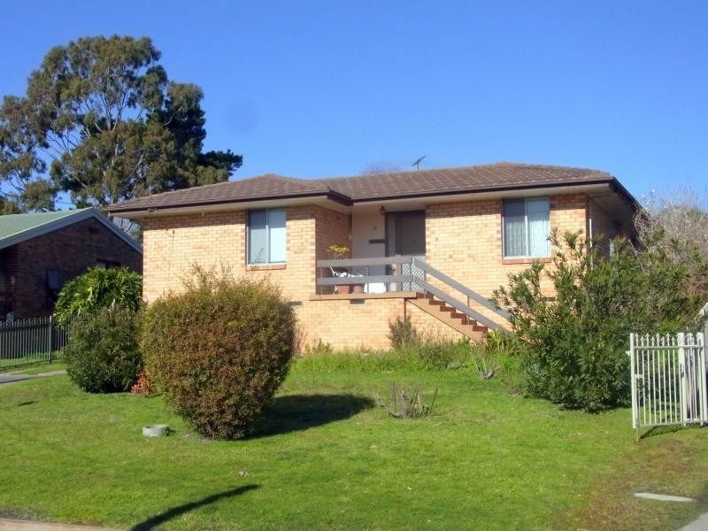 12 Moorehead Street, Eden NSW 2551