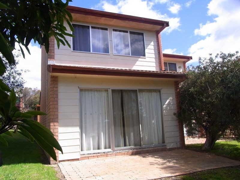 Unit 3/26 West Street, Eden NSW 2551