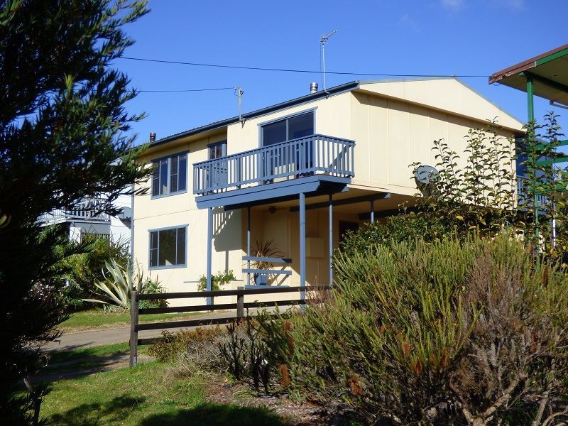 7 Flinders Street, Eden NSW 2551