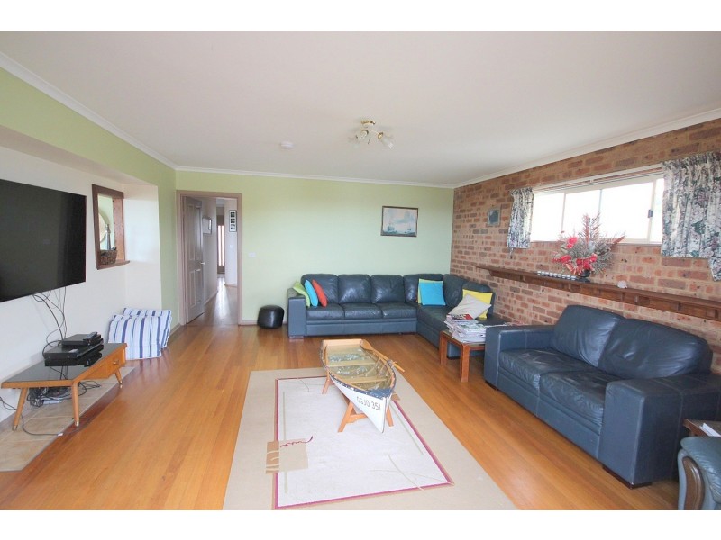 6 Little Bimmil Street, Eden NSW 2551