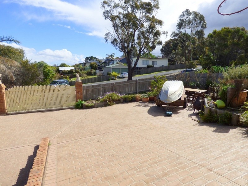6 Little Bimmil Street, Eden NSW 2551