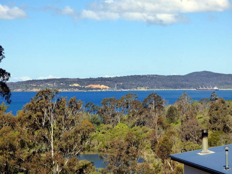 29 Whale Cove Cct, Eden NSW 2551