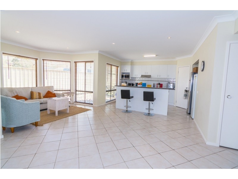 15 Wave St, Eden NSW 2551