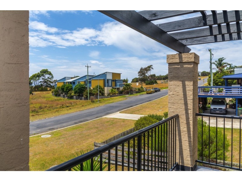 15 Wave St, Eden NSW 2551