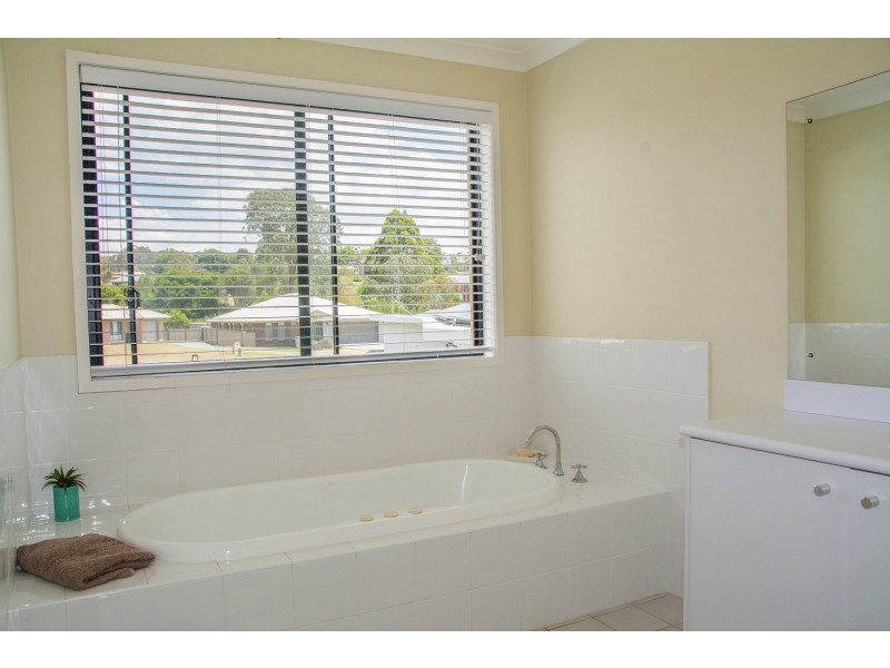 15 Wave St, Eden NSW 2551