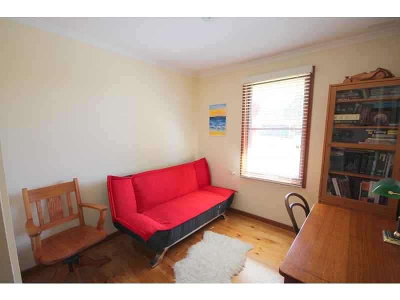 16 Bay St, Eden NSW 2551