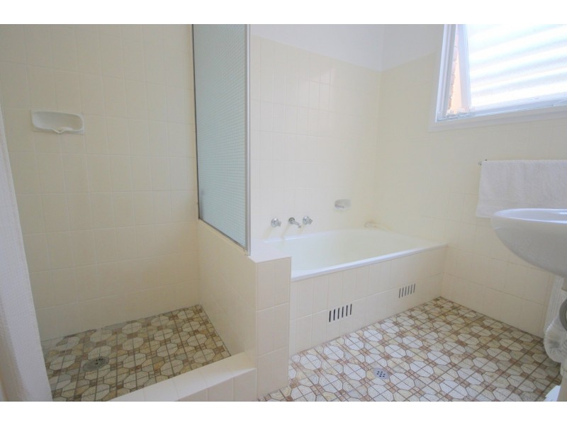 16 Bay St, Eden NSW 2551