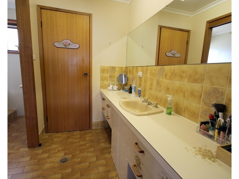 87 Bungo St, Eden NSW 2551