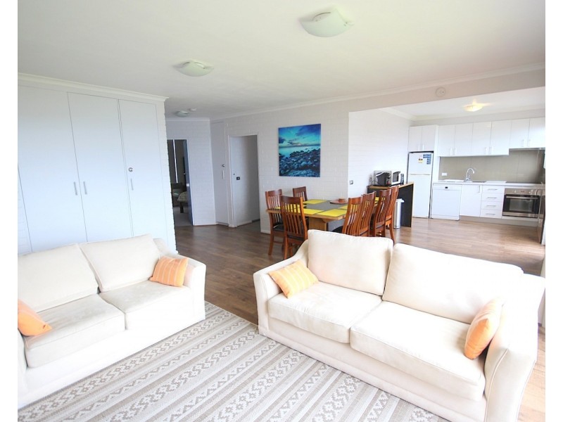 2/184 Imlay St, Eden NSW 2551