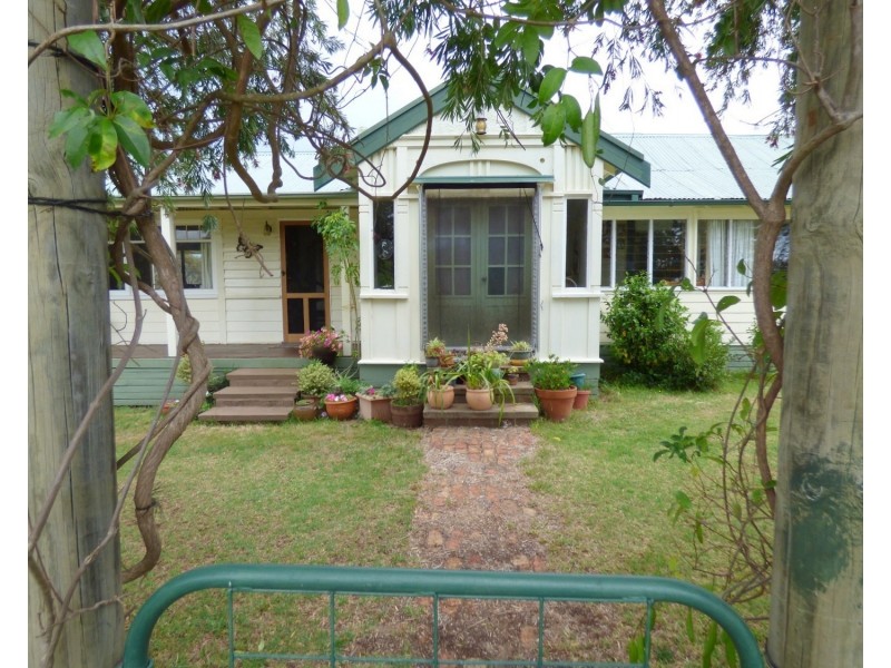 21 Bindaree Rd, Lochiel NSW 2549