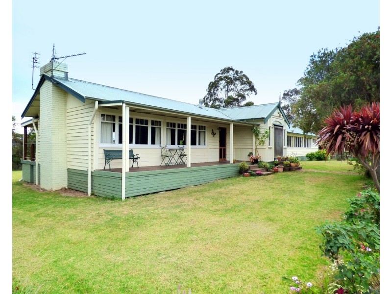 21 Bindaree Rd, Lochiel NSW 2549