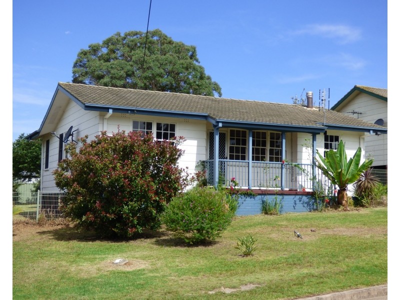 2 Botany St, Eden NSW 2551