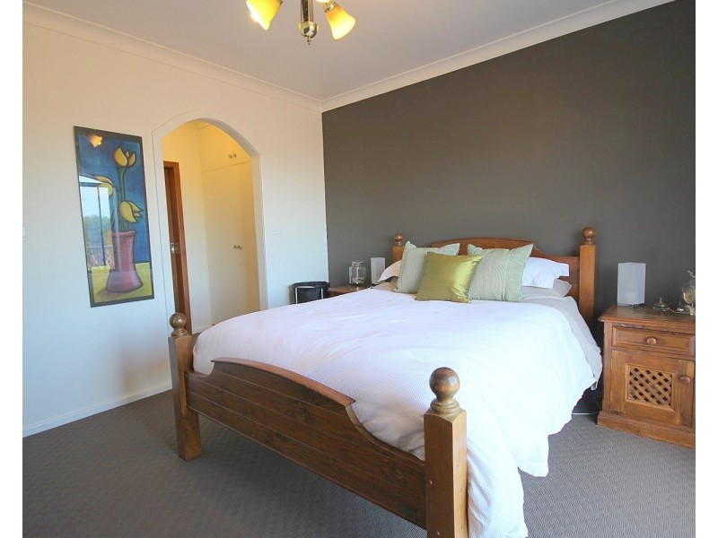 8 Bimmil St, Eden NSW 2551