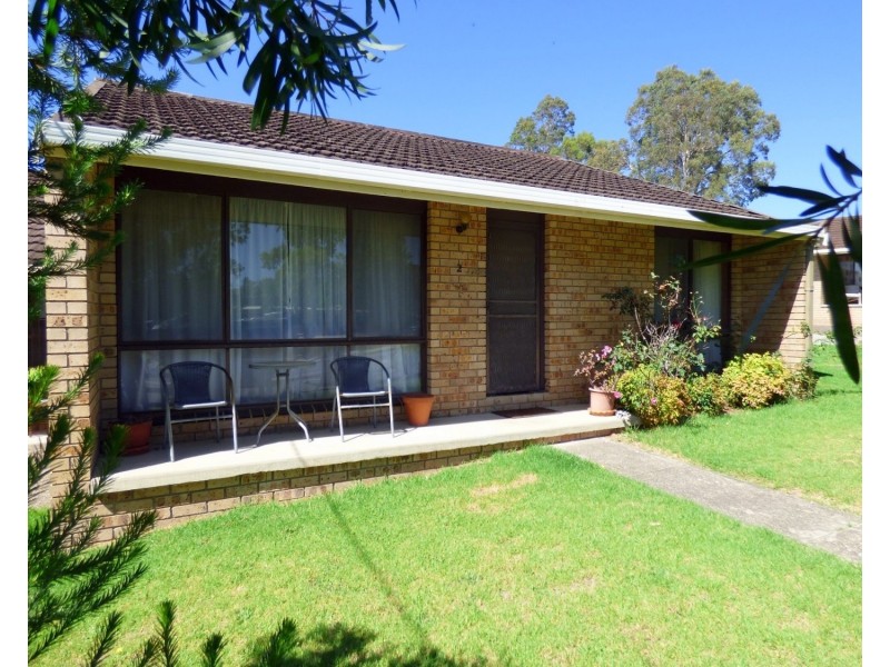 2//12 Barclay Street, Eden NSW 2551