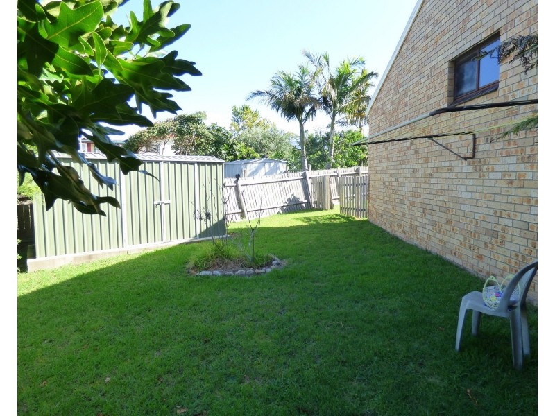 2//12 Barclay Street, Eden NSW 2551