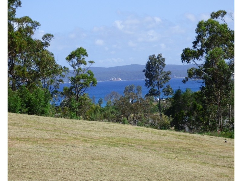 32 Trumpeter Ave, Eden NSW 2551