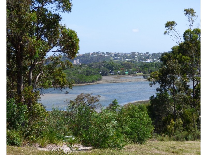 32 Trumpeter Ave, Eden NSW 2551