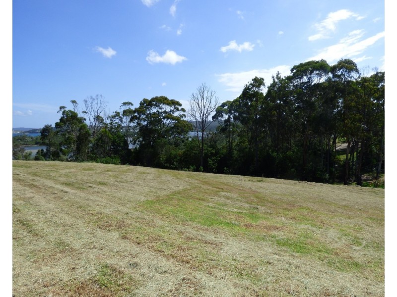 32 Trumpeter Ave, Eden NSW 2551