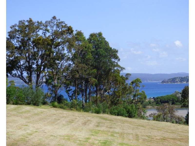 32 Trumpeter Ave, Eden NSW 2551