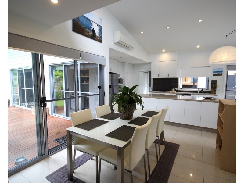 37 Trumpeter Ave, Eden NSW 2551