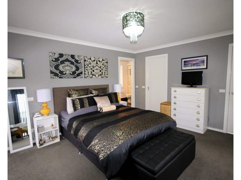 37 Trumpeter Ave, Eden NSW 2551