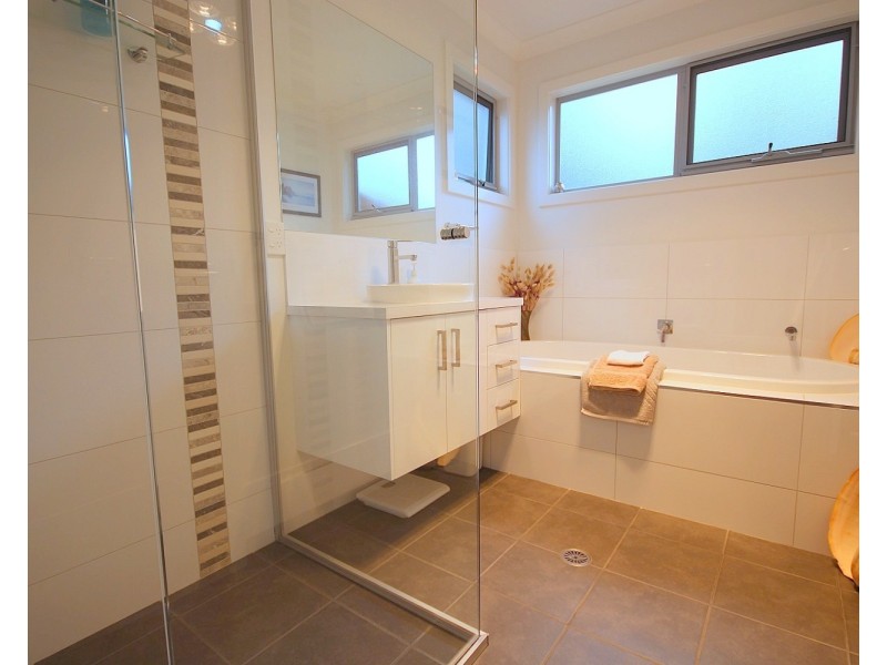 37 Trumpeter Ave, Eden NSW 2551