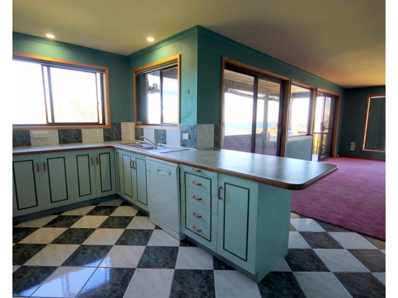 9 Chandos St, Eden NSW 2551