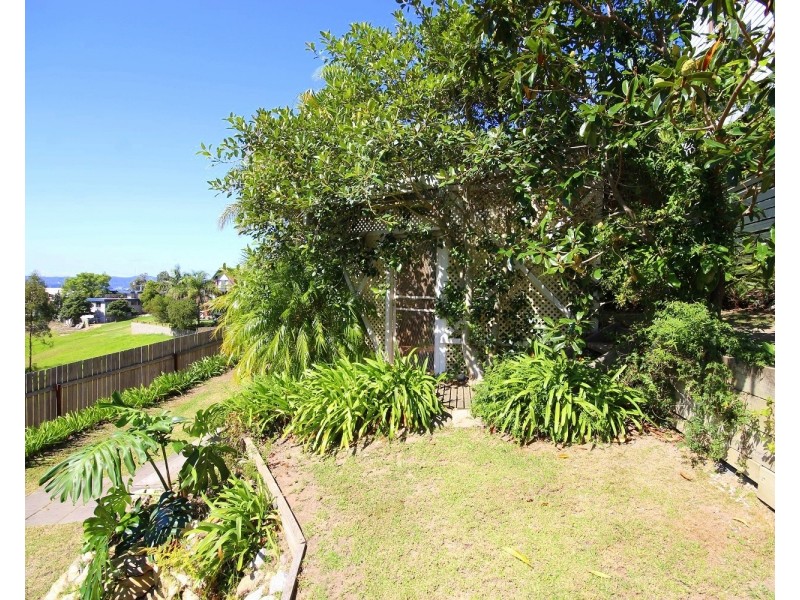 8 View St, Eden NSW 2551