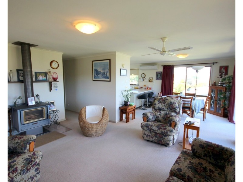 1 Fishermens Ct, Eden NSW 2551