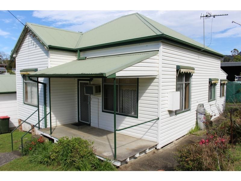 9 Railway Street North, Gloucester NSW 2422