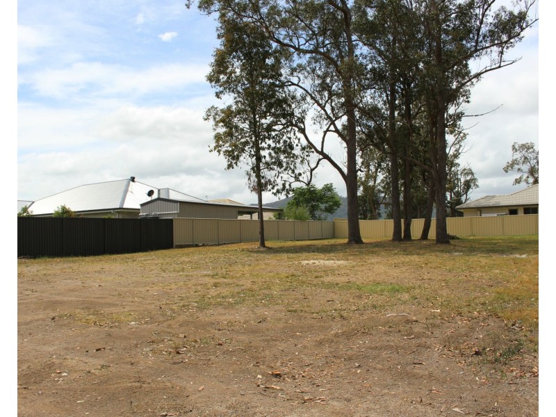 24 White Circuit, Gloucester NSW 2422