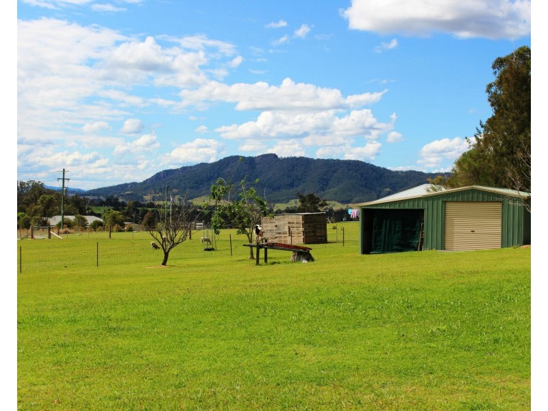 45 Fairbairns Road, Gloucester NSW 2422