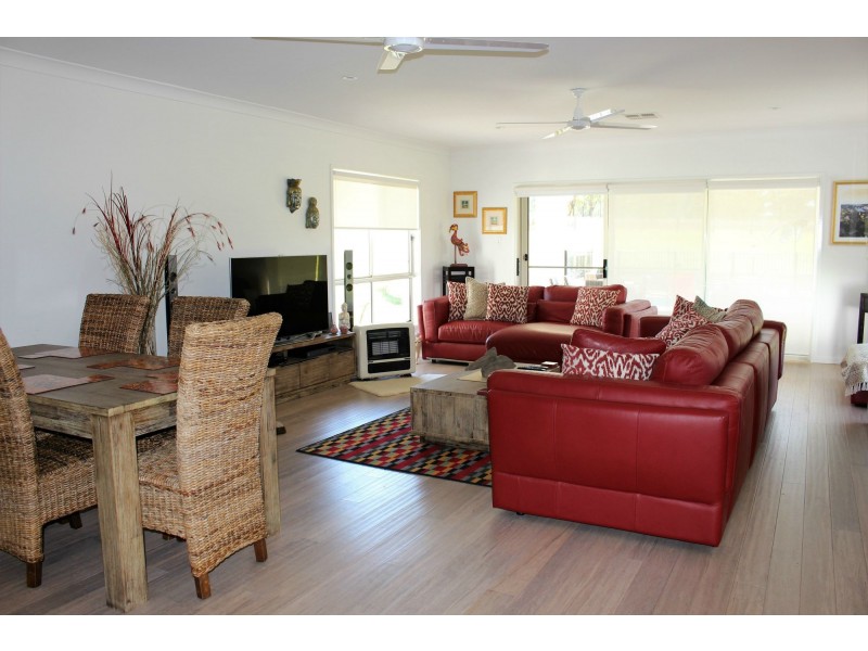 15 Moonlight Circuit, Gloucester NSW 2422