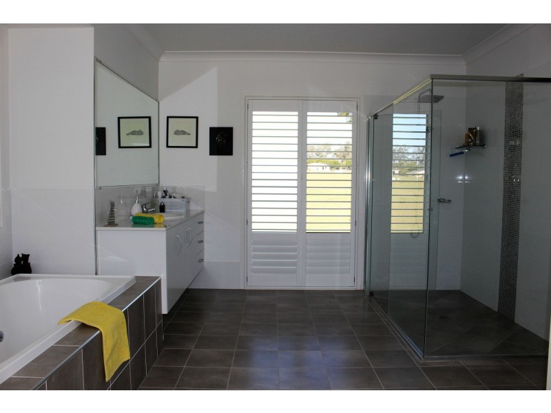 15 Moonlight Circuit, Gloucester NSW 2422