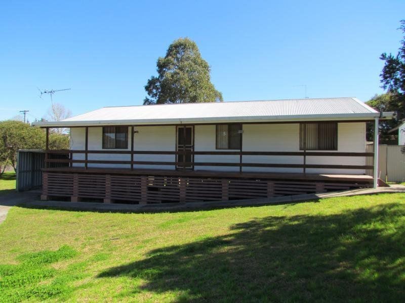 39 Railway Street, Gloucester NSW 2422