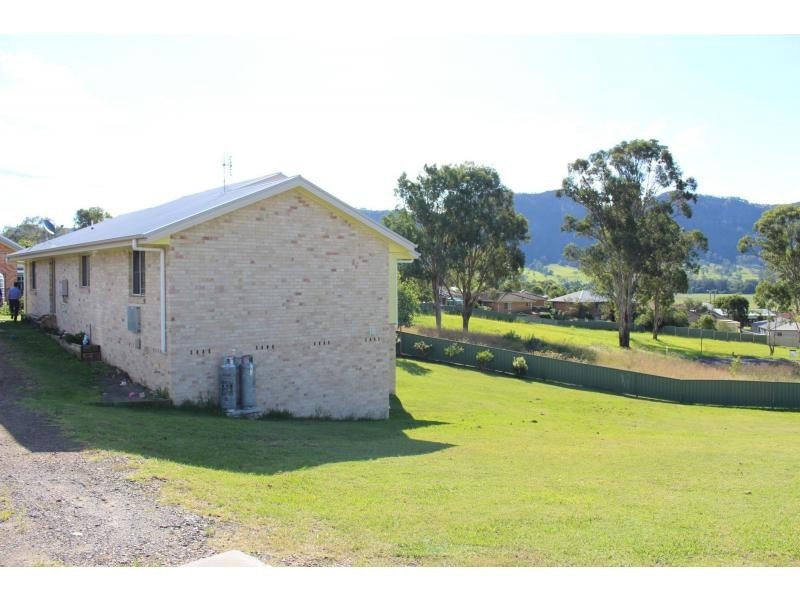 8 Shedden Close, Gloucester NSW 2422