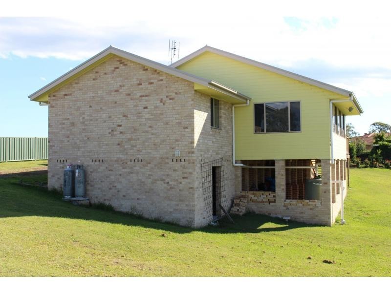 8 Shedden Close, Gloucester NSW 2422