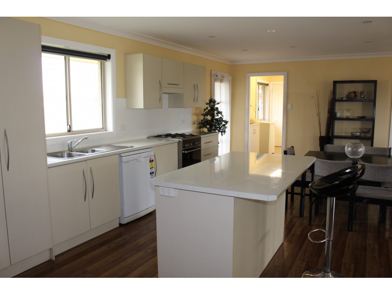 8 Shedden Close, Gloucester NSW 2422