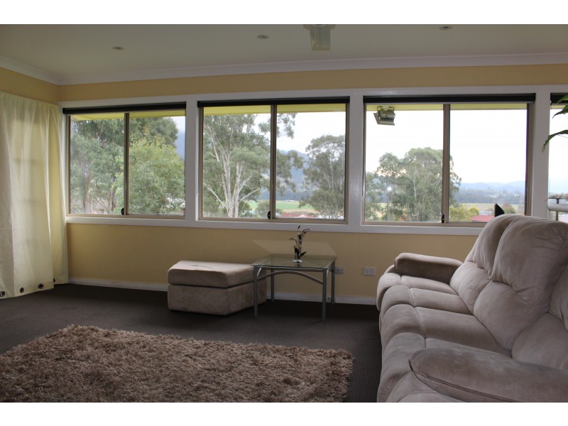 8 Shedden Close, Gloucester NSW 2422