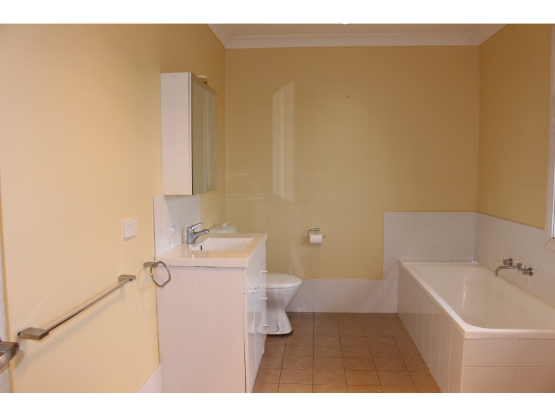 8 Shedden Close, Gloucester NSW 2422