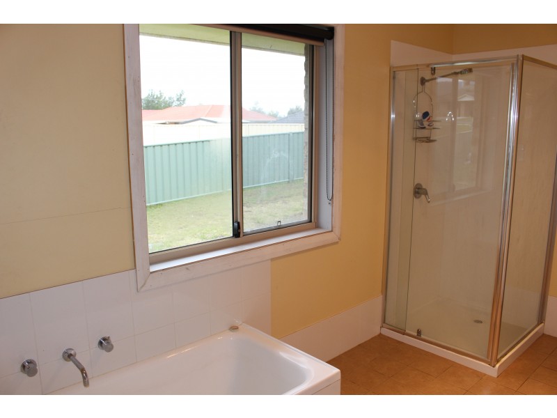 8 Shedden Close, Gloucester NSW 2422