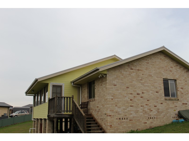 8 Shedden Close, Gloucester NSW 2422