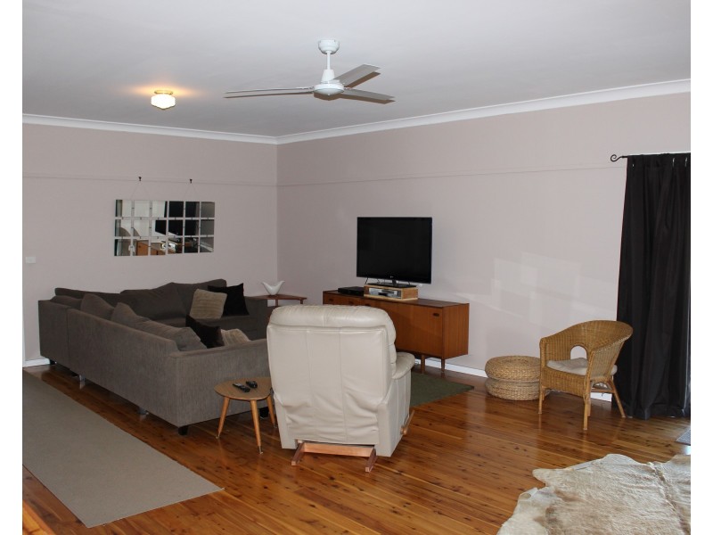 15 Craven Close, Gloucester NSW 2422