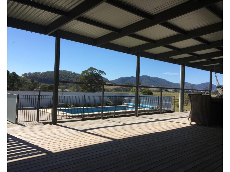 15 Craven Close, Gloucester NSW 2422