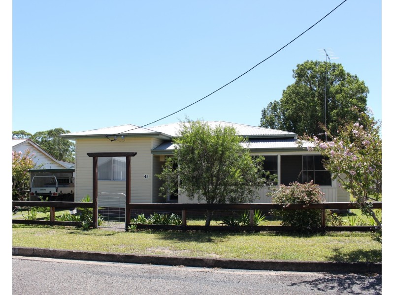 48 Cowper St, Gloucester NSW 2422